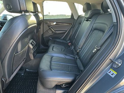 Used 2018 Audi Q5 2.0T Premium Plus w/ Premium Plus Package image 33