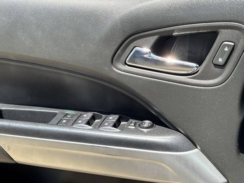 Used 2022 Chevrolet Colorado ZR2 AWD/4WD image 21