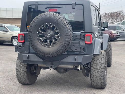 Used 2016 Jeep Wrangler Unlimited Sport image 4