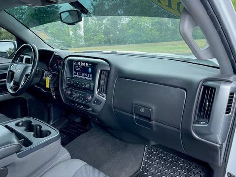 Used 2017 Chevrolet Silverado 1500 LT w/ All Star Edition AWD/4WD image 26