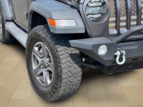 Used 2018 Jeep Wrangler Sport AWD/4WD image 35
