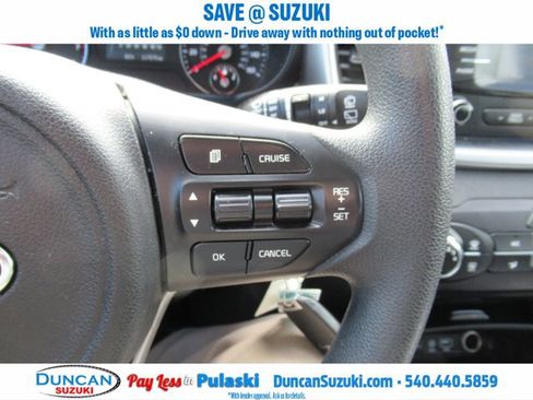 Used 2017 Kia Sorento LX image 20