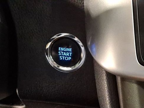 Used 2018 Toyota Highlander Limited Platinum w/ Protection Package #3 image 28