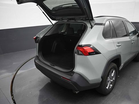 Used 2022 Toyota RAV4 XLE w/ XLE Grade Weather Package AWD/4WD image 25