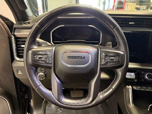 Used 2022 GMC Sierra 1500 Denali Ultimate AWD/4WD image 13