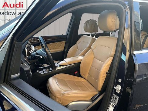 Used 2016 Mercedes-Benz GL 550 4MATIC image 21