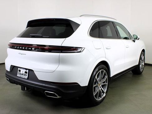 New 2026 Porsche Cayenne AWD/4WD image 7