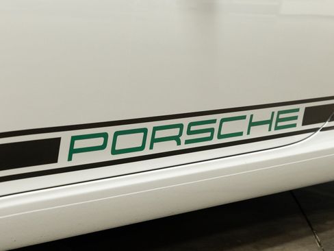 Used 2019 Porsche 911 Carrera T RWD image 11