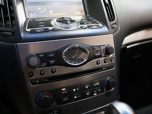 Used 2015 INFINITI Q40 AWD image 28