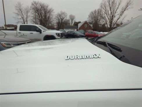 Used 2020 Chevrolet Silverado 1500 LT w/ All-Star Edition image 9