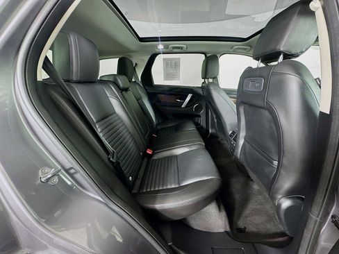 Used 2025 Land Rover Discovery Sport S image 26