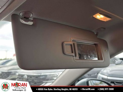 Certified 2023 Volkswagen Jetta SE w/ Panoramic Sunroof Package FWD image 30