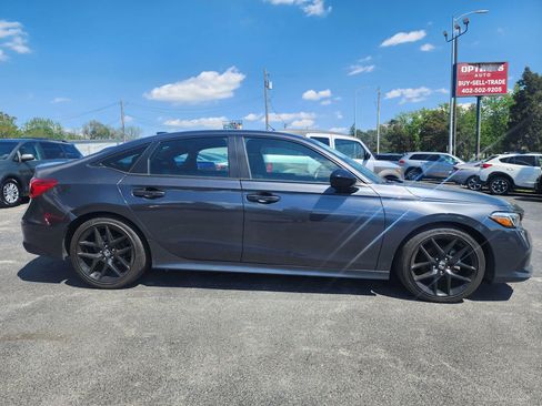 Used 2022 Honda Civic Sport image 8