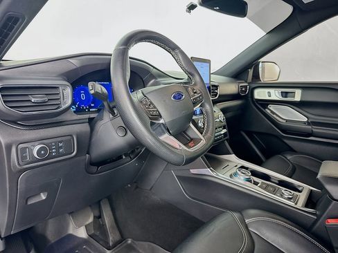 Used 2020 Ford Explorer ST w/ ST Street Pack image 12