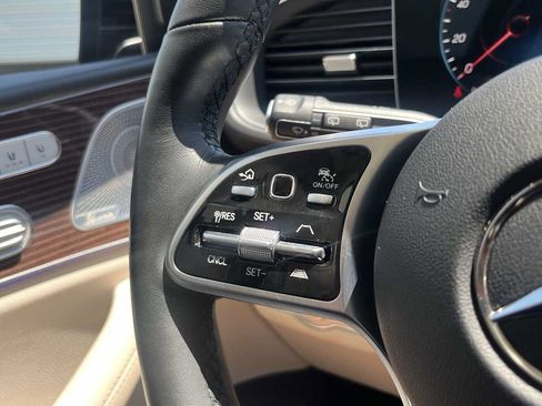 Used 2022 Mercedes-Benz GLE 350 4MATIC image 38
