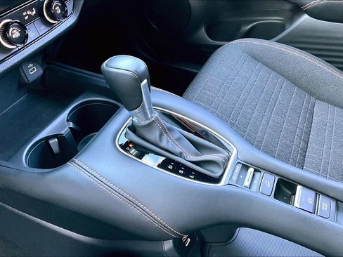 Used 2024 Honda HR-V Sport image 15