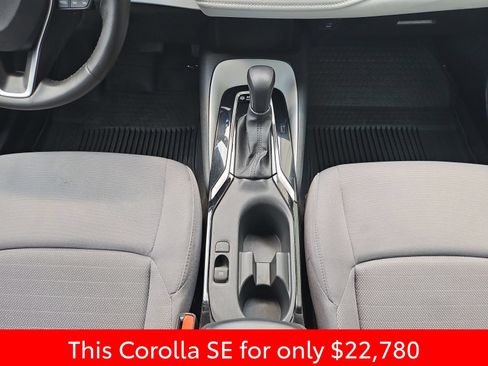 Used 2024 Toyota Corolla SE FWD image 31