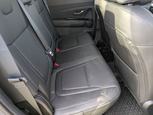 Used 2025 Hyundai Santa Cruz SEL image 21