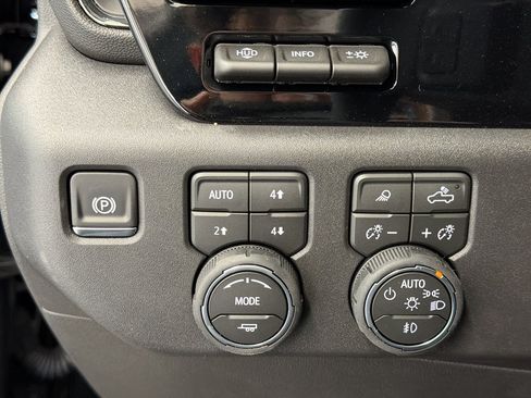 New 2026 Chevrolet Silverado 1500 ZR2 AWD/4WD image 21