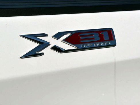 Used 2025 GMC Sierra 1500 Elevation AWD/4WD image 9