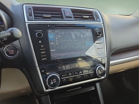 Used 2019 Subaru Outback 2.5i Limited image 16