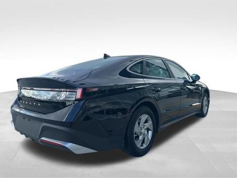 Used 2025 Hyundai Sonata SE image 7