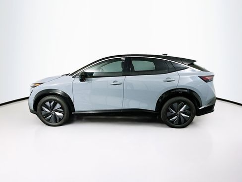 Used 2023 Nissan Ariya FWD image 4