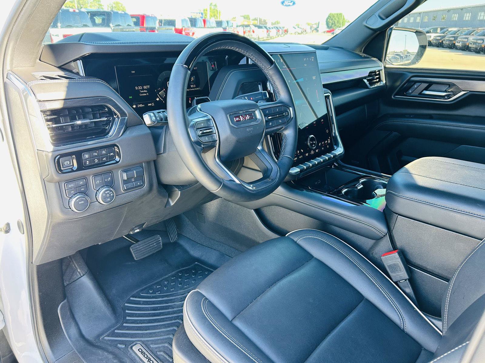 Used 2025 GMC Yukon Elevation AWD/4WD image 20