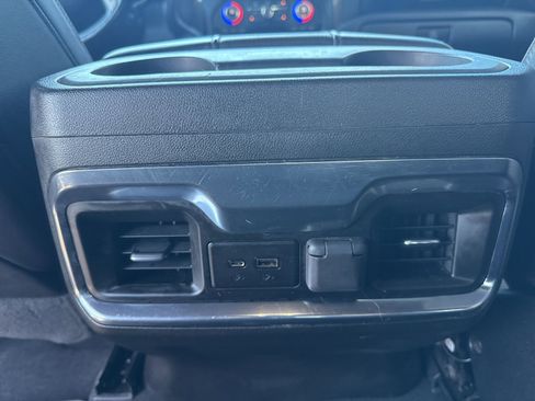 Used 2022 Chevrolet Silverado 3500 High Country image 17