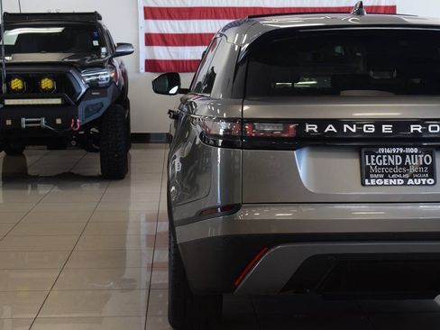 Used 2018 Land Rover Range Rover Velar S AWD/4WD image 32