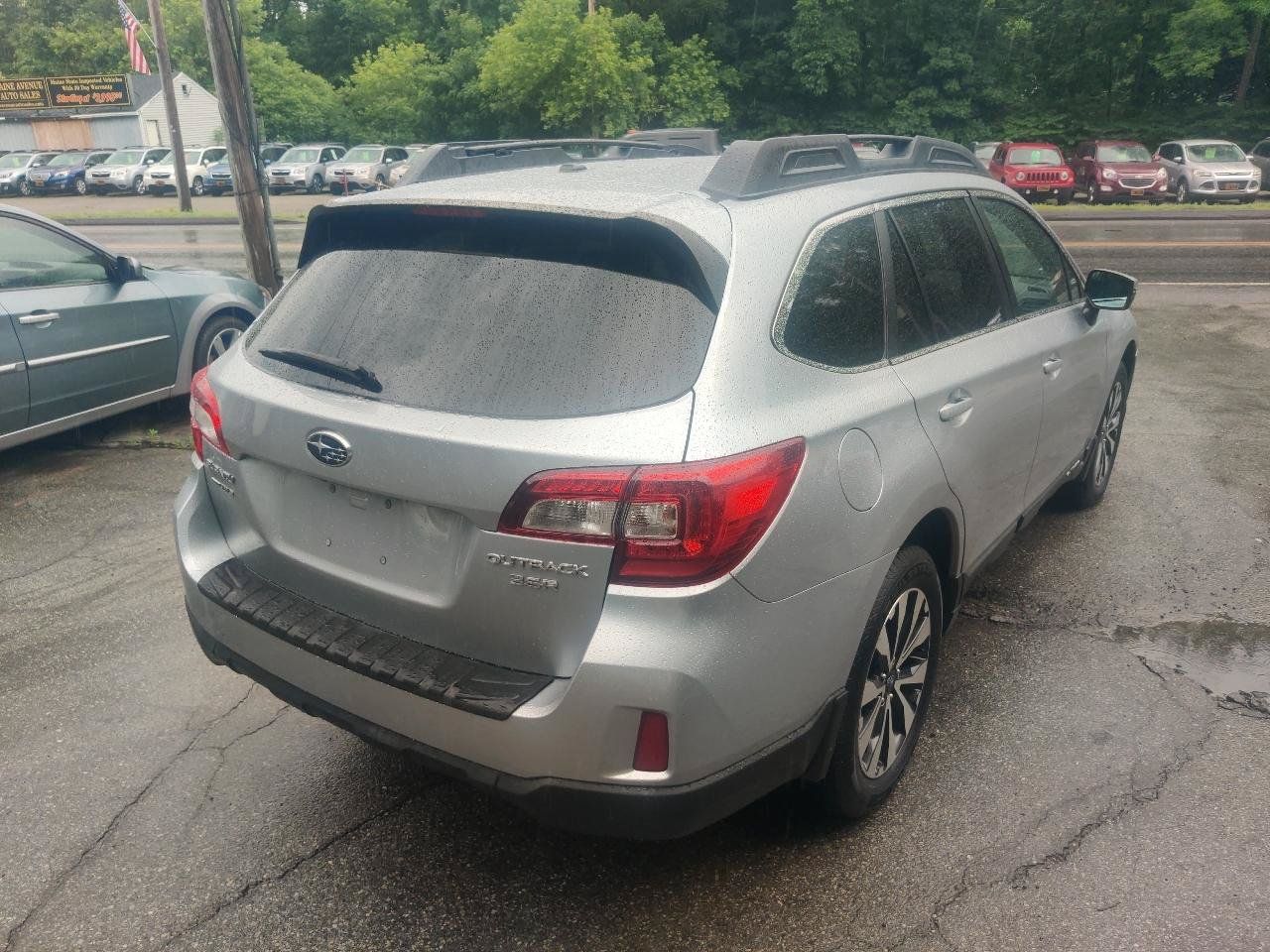 Used 2015 Subaru Outback 3.6R Limited AWD/4WD image 6