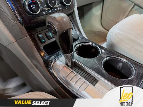 Used 2015 Buick Enclave Leather FWD image 17