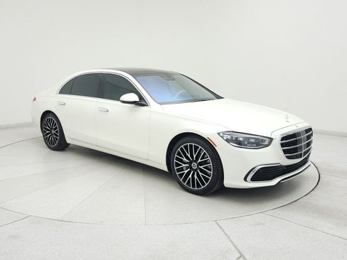 Used 2022 Mercedes-Benz S 500 S 500 image 3