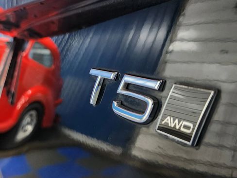 Used 2019 Volvo XC90 T5 Momentum w/ Multimedia Package image 52