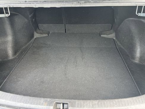 Used 2023 Toyota Corolla LE image 33