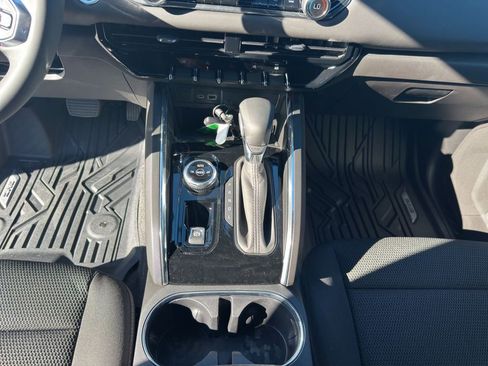 New 2026 GMC Canyon Elevation w/ Convenience Package image 17