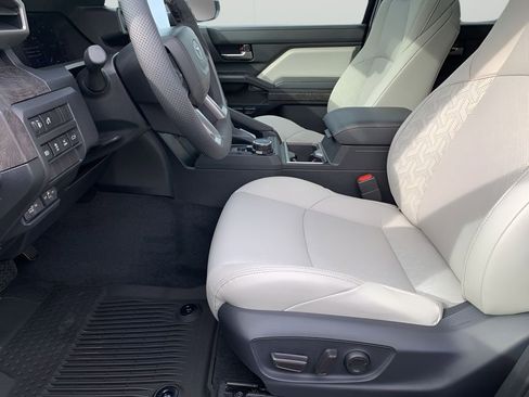 New 2025 Toyota Tacoma Limited image 9