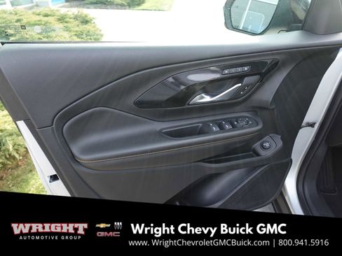 Used 2022 GMC Terrain AT4 image 11