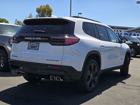 New 2026 GMC Acadia Elevation FWD image 4