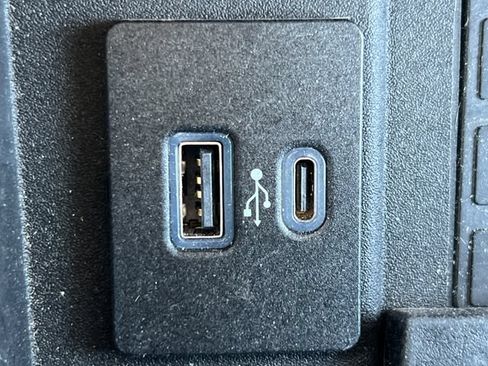 Used 2020 Ford F350 Limited AWD/4WD image 25