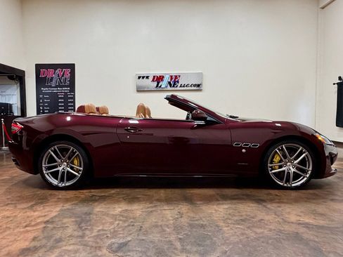 Used 2016 Maserati GranTurismo Sport RWD image 10