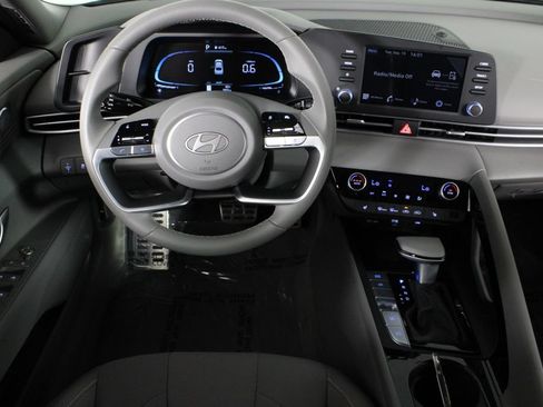 Certified 2026 Hyundai Elantra SEL Sport Premium w/ Cargo Package FWD image 8