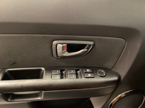 Used 2011 Kia Soul + FWD image 15