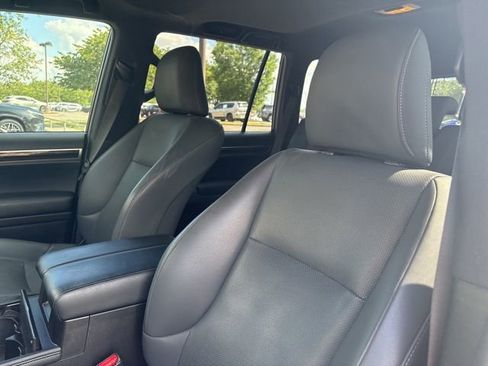 Used 2021 Lexus GX 460 Premium w/ Premium Package AWD/4WD image 2
