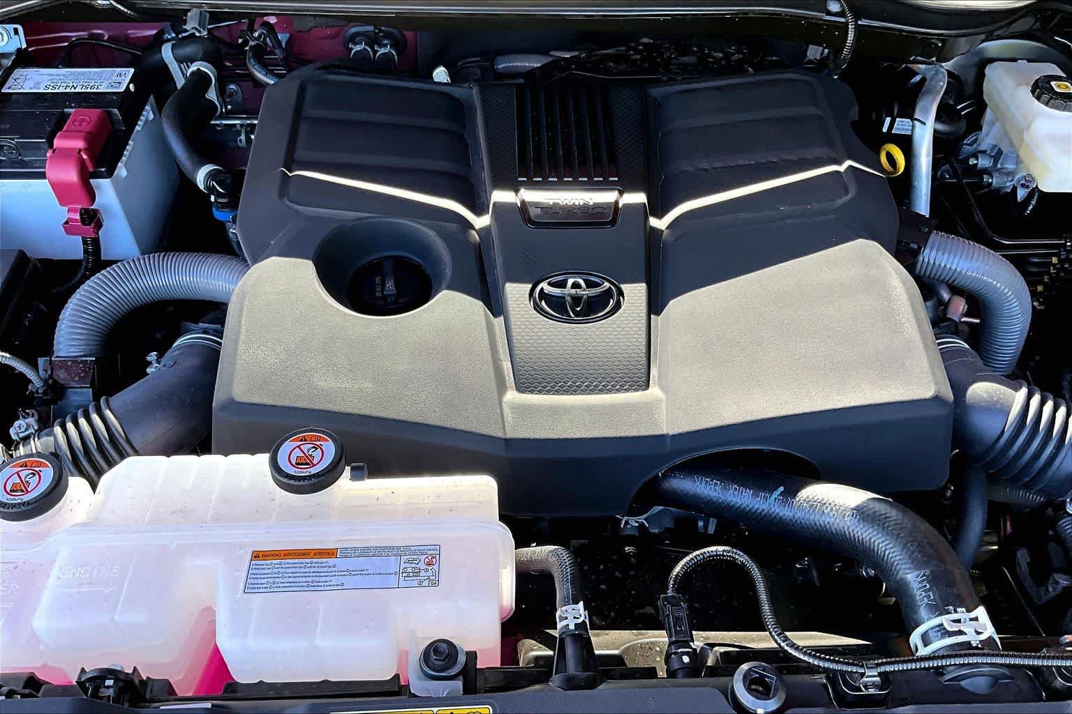 Certified 2026 Toyota Tundra SR5 AWD/4WD image 33