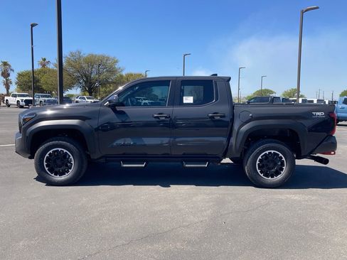 New 2026 Toyota Tacoma TRD Off-Road AWD/4WD image 8