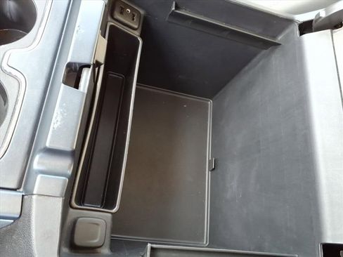 Used 2018 Chevrolet Silverado 1500 LTZ Z71 w/ Centennial Edition image 28