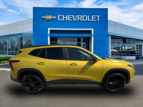 Certified 2024 Chevrolet Trax ACTIV w/ Driver Confidence Package image 11