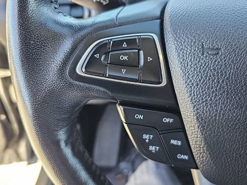 Used 2019 Ford Escape SEL image 29