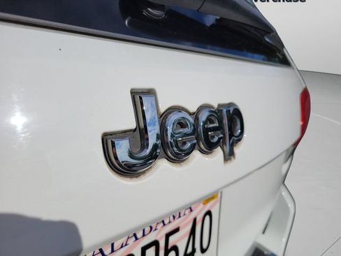 Used 2018 Jeep Grand Cherokee Limited RWD image 33